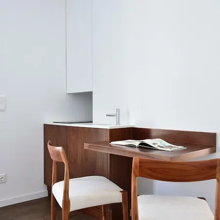 Melo Alvim Suites & - By Unlock